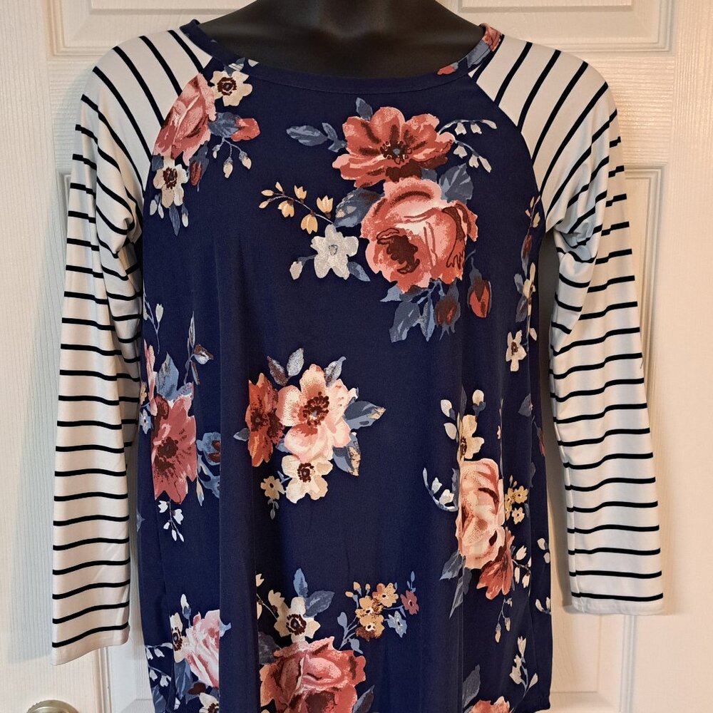 Reborn J Blue Flowered Pullover Top